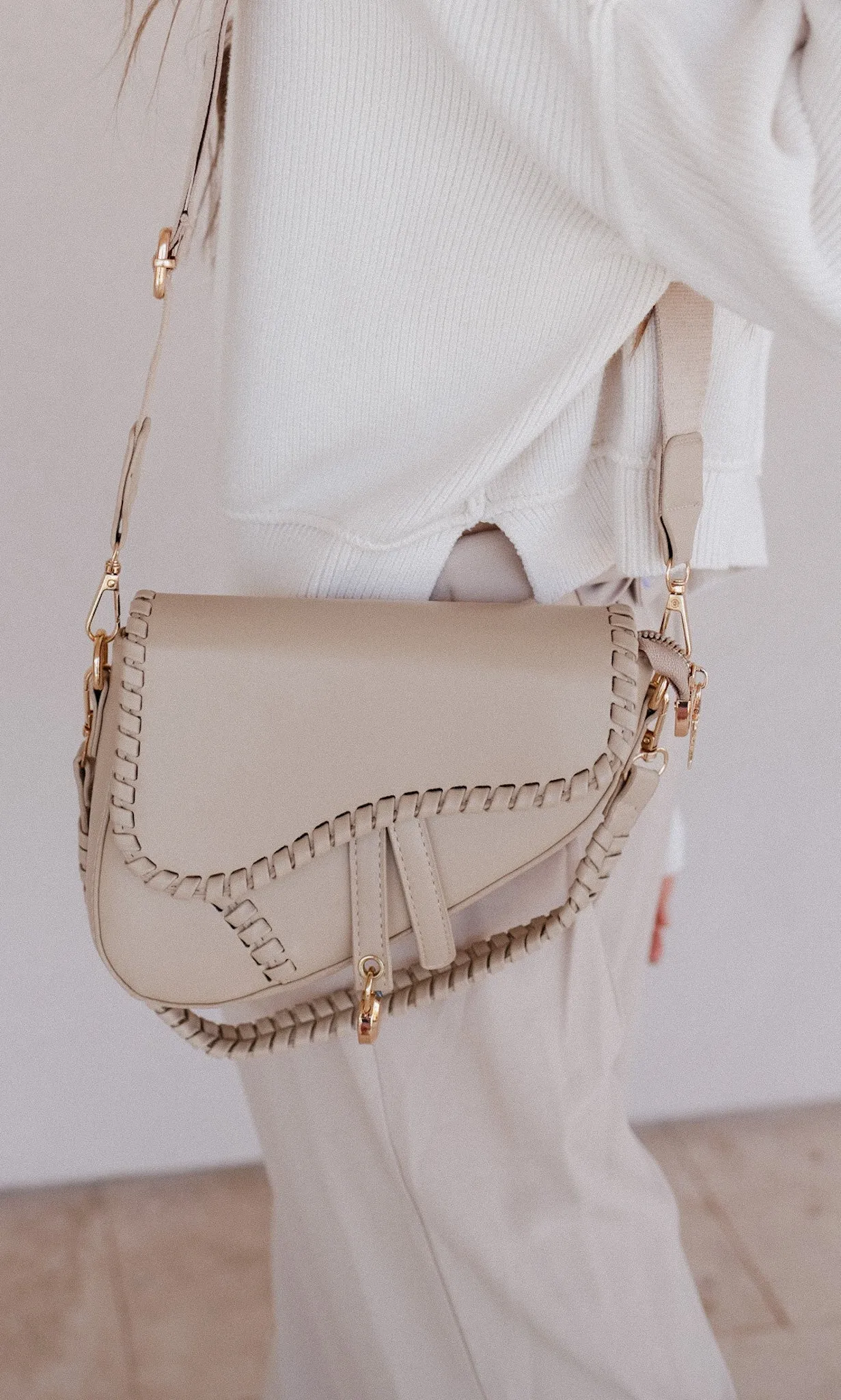 Adeline Saddle Crossbody Hand Bag