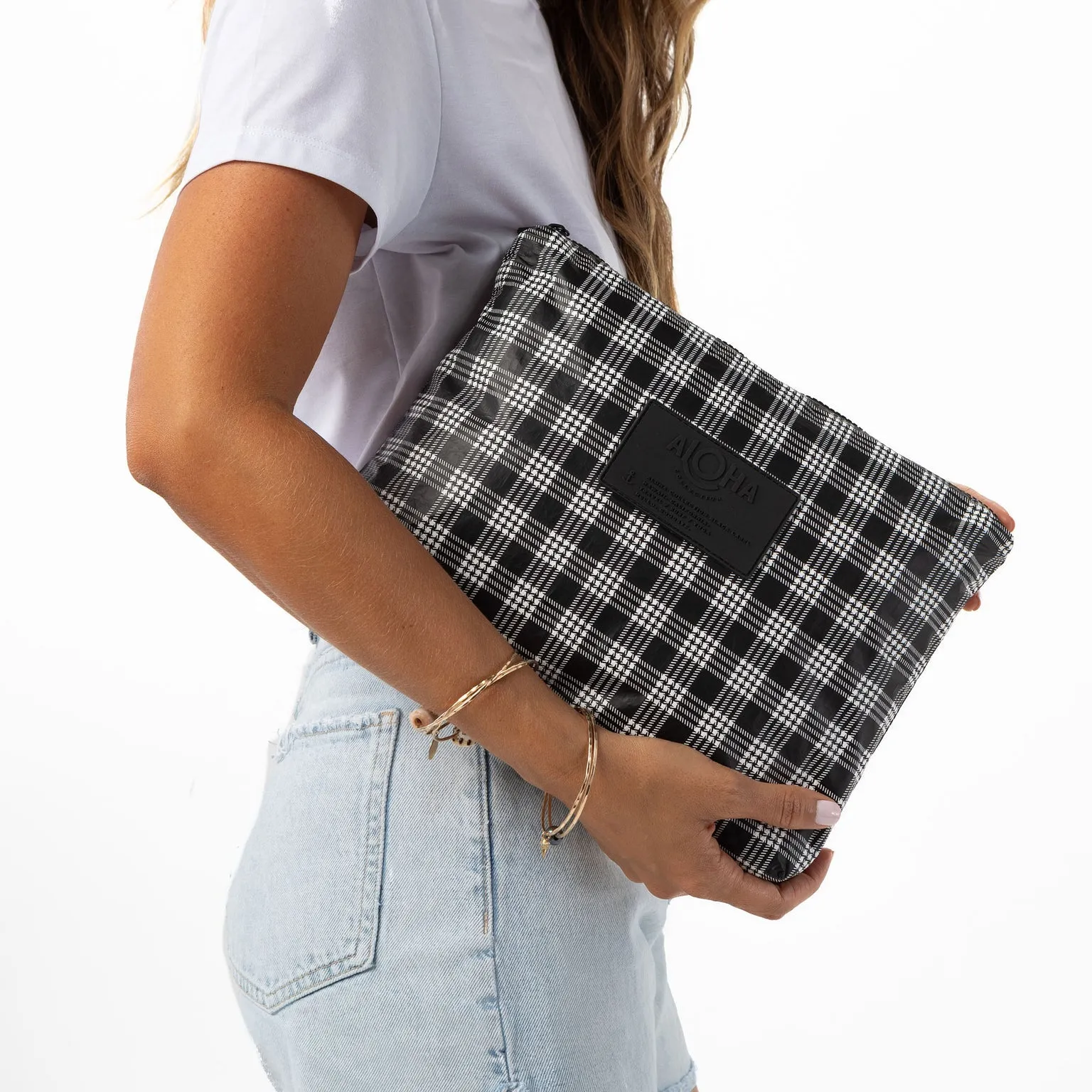 Aloha Collection Mid Pouch - Palaka Black on White