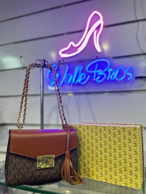 MK MICHAEL KORS ROSE MEDIUM LOGO SHOULDER BAG - BROWN